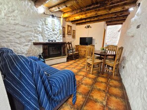 Casa Rural Tio Pedro | 1 bedroom, premium bedding, Select Comfort beds, individually furnished