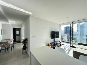 Smart-tv och böcker