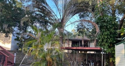 Cozy Gated Nature Walk to MallParkPublix 2Story