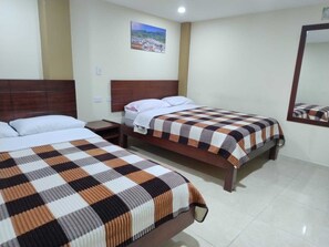 Classic Twin Room | Desk, laptop workspace, free WiFi - Rialto Suite (San Juan de Pasto)