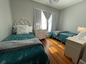 2 bedrooms, iron/ironing board, WiFi, bed sheets - ⛲️Walk to Lake Eola & restaurants  (Orlando)