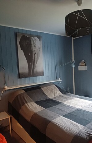 3 chambres, fer et planche à repasser, Wi-Fi gratuit, draps fournis