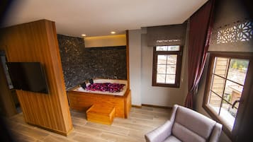 Kamar Double Deluks, pemandangan gunung | Meja kerja, ruang kerja ramah laptop, kedap suara, dan Wi-Fi gratis