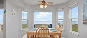 Beachfront | Sleeps 15 | Fenced Yard
