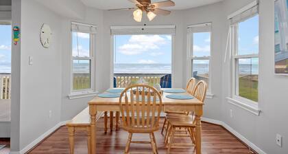 Beachfront | Sleeps 15 | Fenced Yard