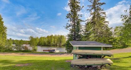 Hayward Retreat on the Chippewa Flowage w/ Dock!