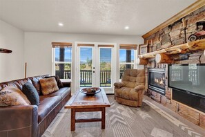 تلفزيون، مدفأة