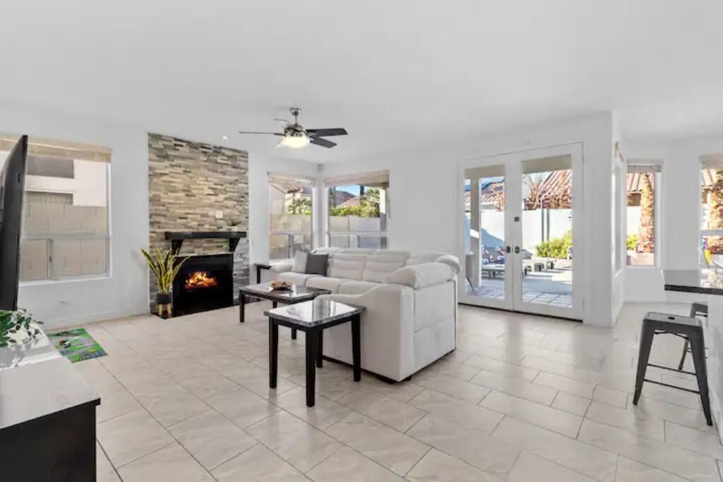 Smart TV, fireplace, video games, DVD player