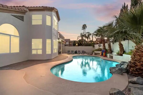 Outdoor pool, a heated pool