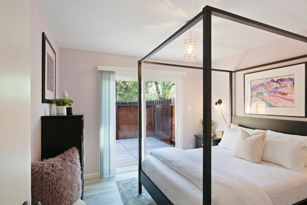 3 sovrum, strykjärn/strykbräda, gratis wi-fi och sängkläder