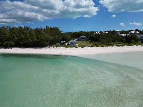Beach Cottage Steps From The Beach