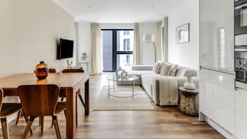 Apartment | Eigene Küche | Kühlschrank, Mikrowelle, Ofen, Geschirrspüler