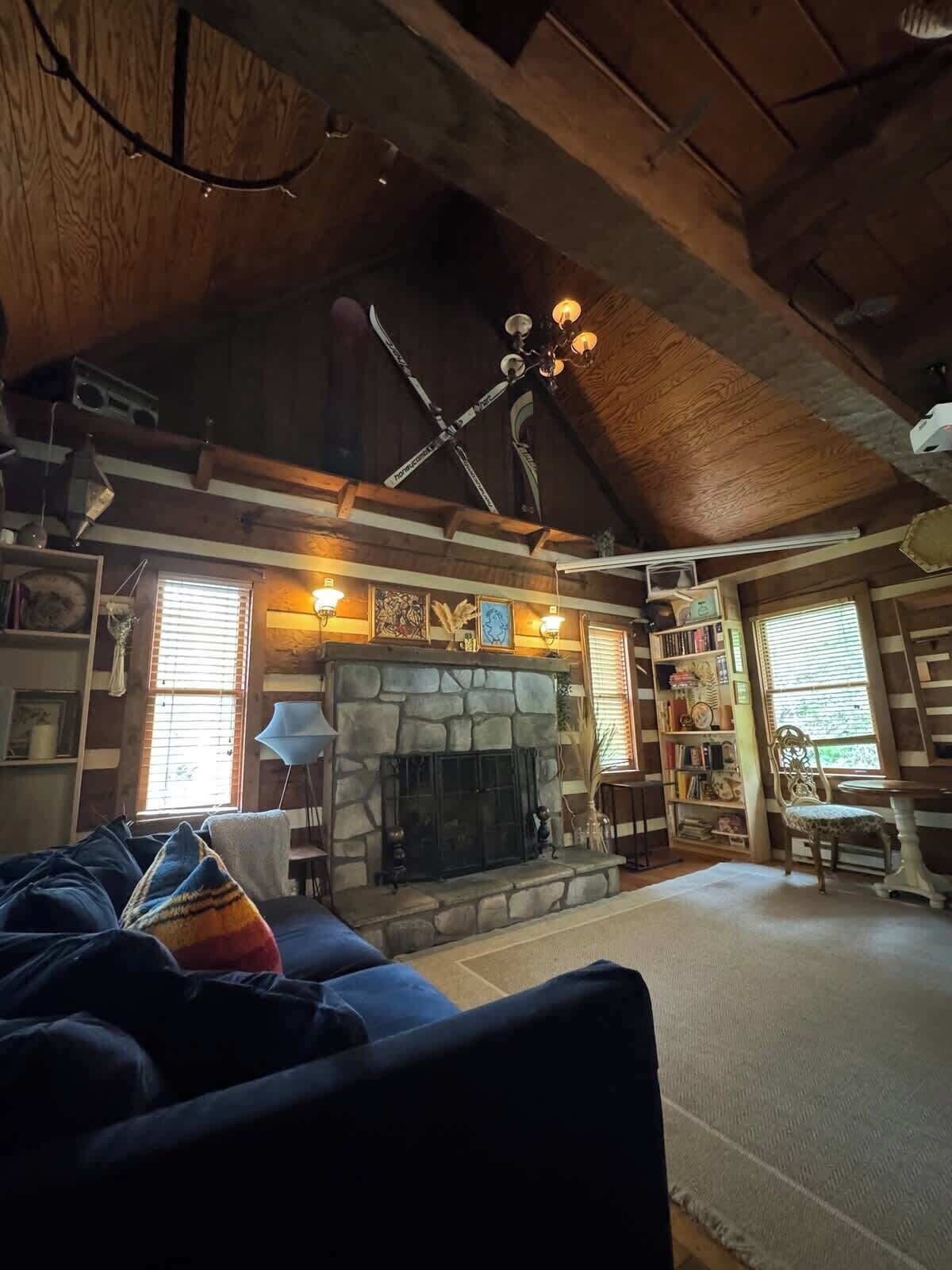 Smart TV, fireplace, offices