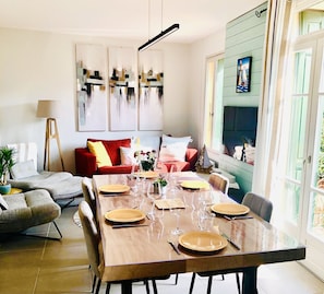 Dining - "Le Machado" Superbe T3 Design, Vue, 150 m Plage, Lemachado (Collioure)