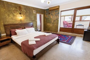 Exclusive Suite | Frette Italian sheets, premium bedding, minibar, individually decorated - Yellow Stone Suites (Nevsehir)