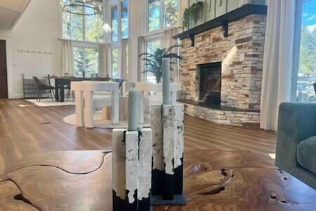 Dining. Verde Vista | Steam Shower | Theatre | Hot Tub | Games