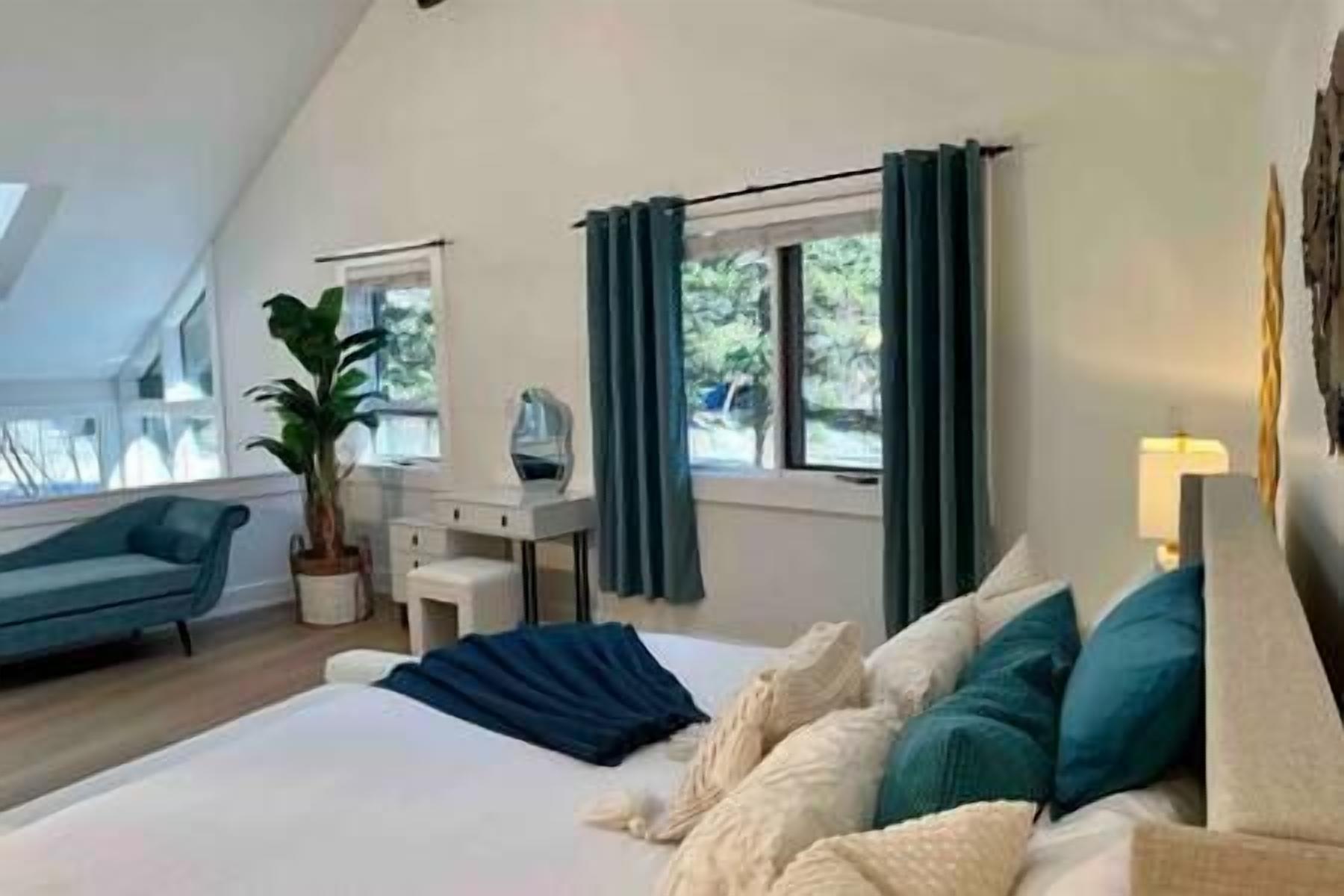 4 bedrooms, WiFi, bed sheets