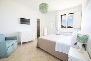 2 bedrooms, free WiFi, bed sheets, wheelchair access - Villa Elisabetta with Jacuzzi and pool area (Gallipoli)