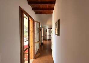 Interior - Villa Mimina with Barbecue and Parking (Torre Lapillo)