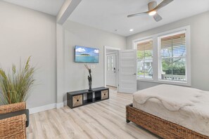 4 soverom, skrivebord, strykejern/-brett og wi-fi (inkludert)