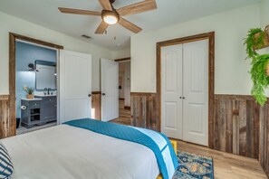 4 Schlafzimmer, Bügeleisen/Bügelbrett, WLAN, Bettwäsche