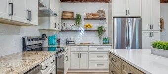 Lakefront House With Game Room & Fenced Backyard