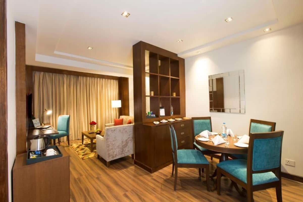 Panoramic Suite, 1 Bedroom, Mountain View