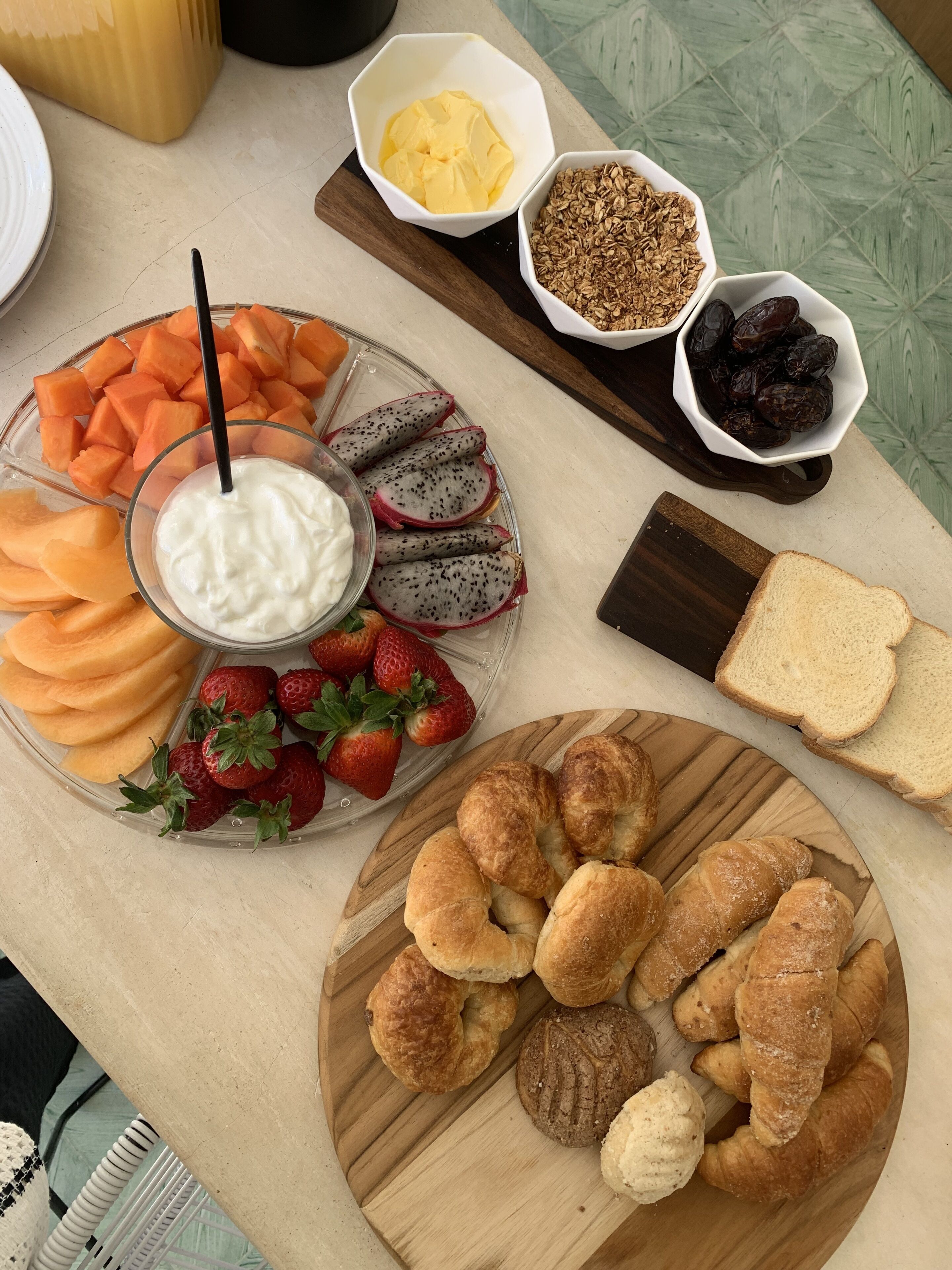 Free daily continental breakfast