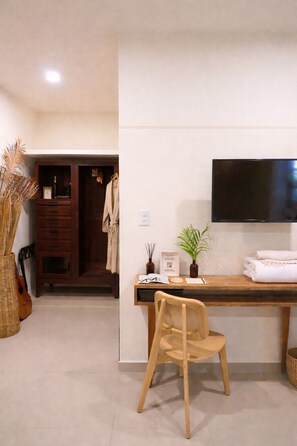 1 bilik tidur, peralatan tempat tidur premium, busa memori, bar mini 