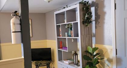 Cool, quiet and equipped-central to multiple highways