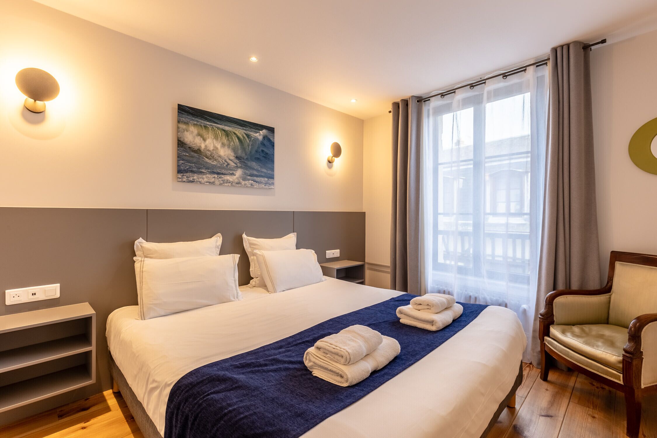 5 slaapkamers, een strijkplank/strijkijzer, wifi, beddengoed