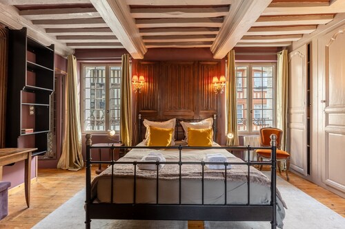 La Maison de Honfleur, Atypisches Haus, Zentrum von Honfleur 12P