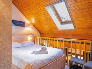 1 Schlafzimmer, Bügeleisen/Bügelbrett, Reisekinderbett, WLAN