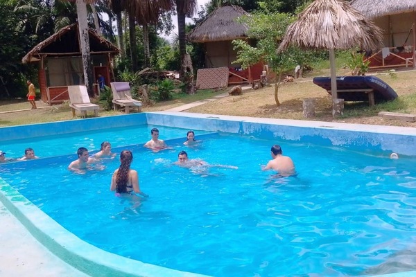 2 outdoor pools