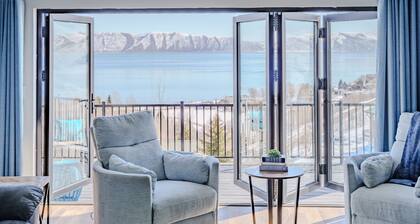 Early Check-in! Views! Pool Table & Hot Tub, 12pm Check In - 2pm Check Out