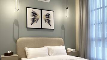 Design Apartment, 3 Bedrooms | 3 bedrooms, blackout curtains, iron/ironing board, free WiFi