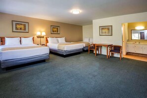 Room - Travelodge by Wyndham Red Bluff South of Redding (Red Bluff)