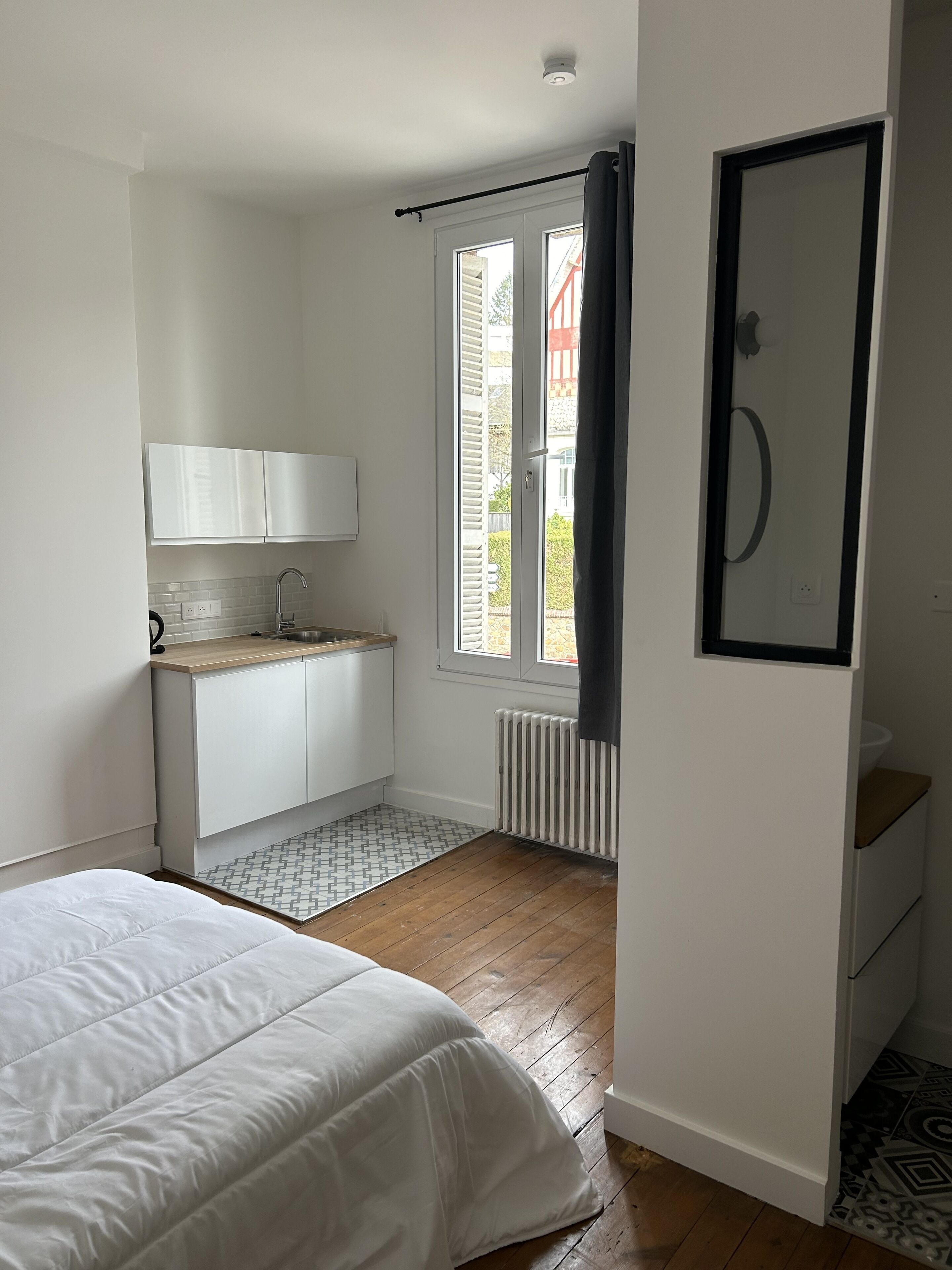 10 bedrooms, free WiFi, bed sheets