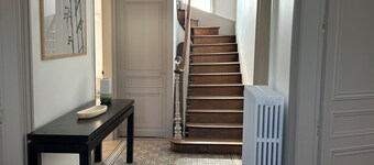 Maison de Maître en Centre Ville Avec un Grand Jardin Ensoleillé !