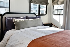 1 室のベッドルーム、アイロン / アイロン台、インターネット、ベッドシーツ