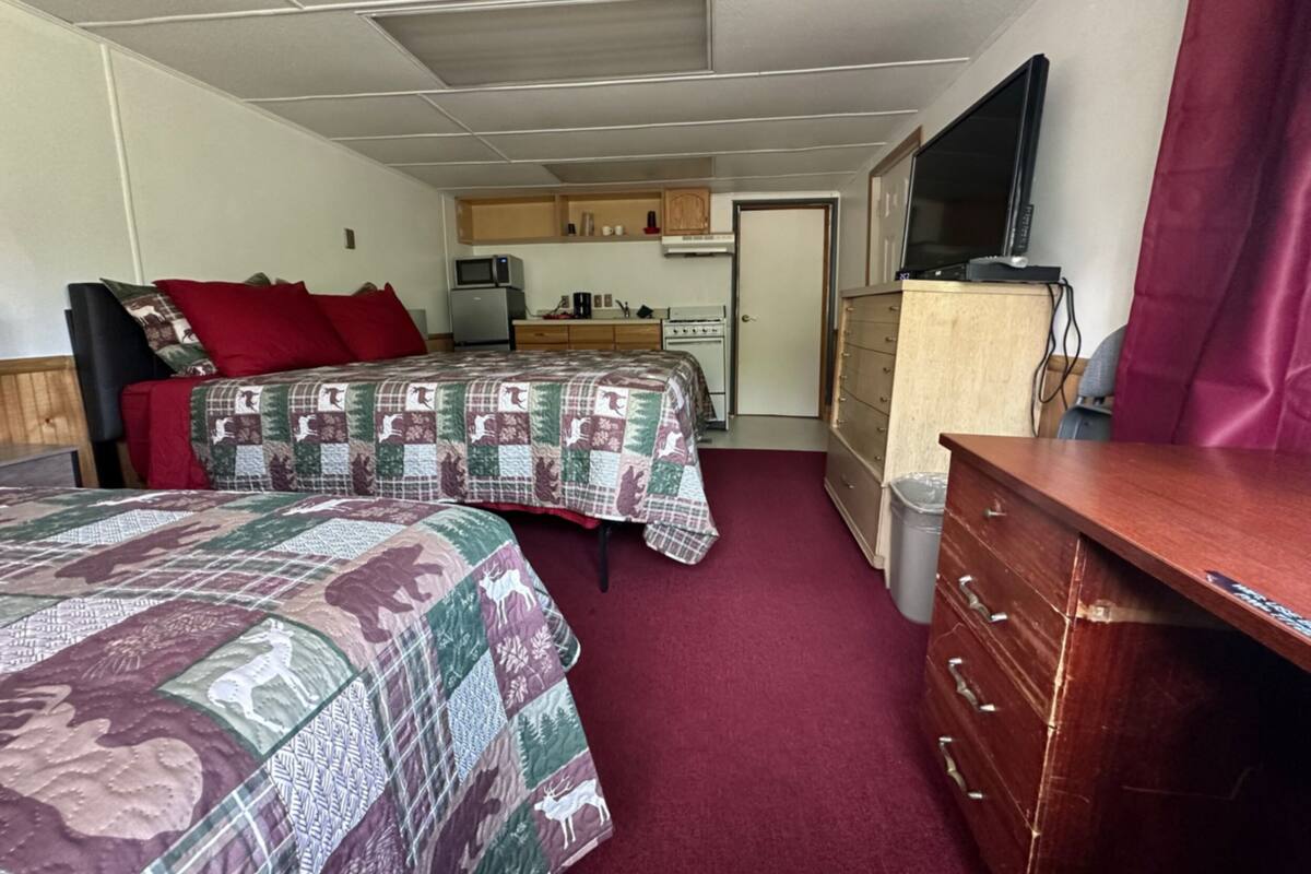 Classic Double Room | WiFi (free), bed sheets