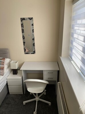 4 soverom, strykejern/-brett, wi-fi og sengetøy