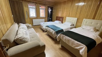 商务公寓式客房 | 3 多间卧室、办公桌、隔音、熨斗/熨衣板
