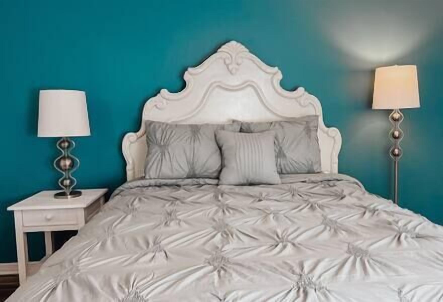 3 slaapkamers, een strijkplank/strijkijzer, wifi, beddengoed