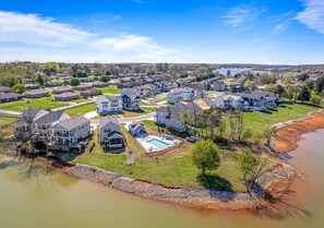 Exterior - Barefoot Retreat w/kayaks/SUP/fireplace/Community Pool (Winchester)