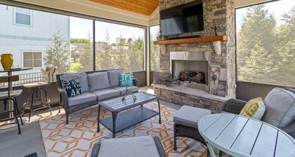 Barefoot Retreat w/kayaks/SUP/fireplace/Community Pool