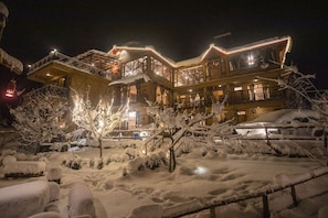 Front of property - Ride Inn Cafe and Resort (Manali)