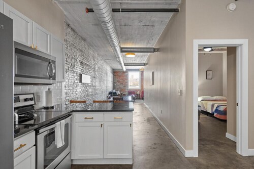 The Nelson Lofts - Unit 5 (3 BR)