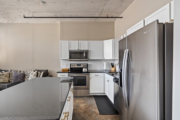 Fridge, microwave, oven, stovetop