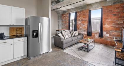 The Nelson Lofts - Unit 1 (1 BR)
